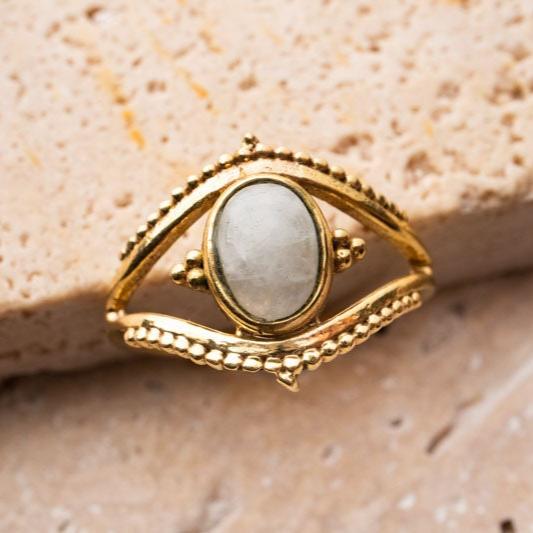 Boho Ring Auge mit Mondstein gold handgemacht