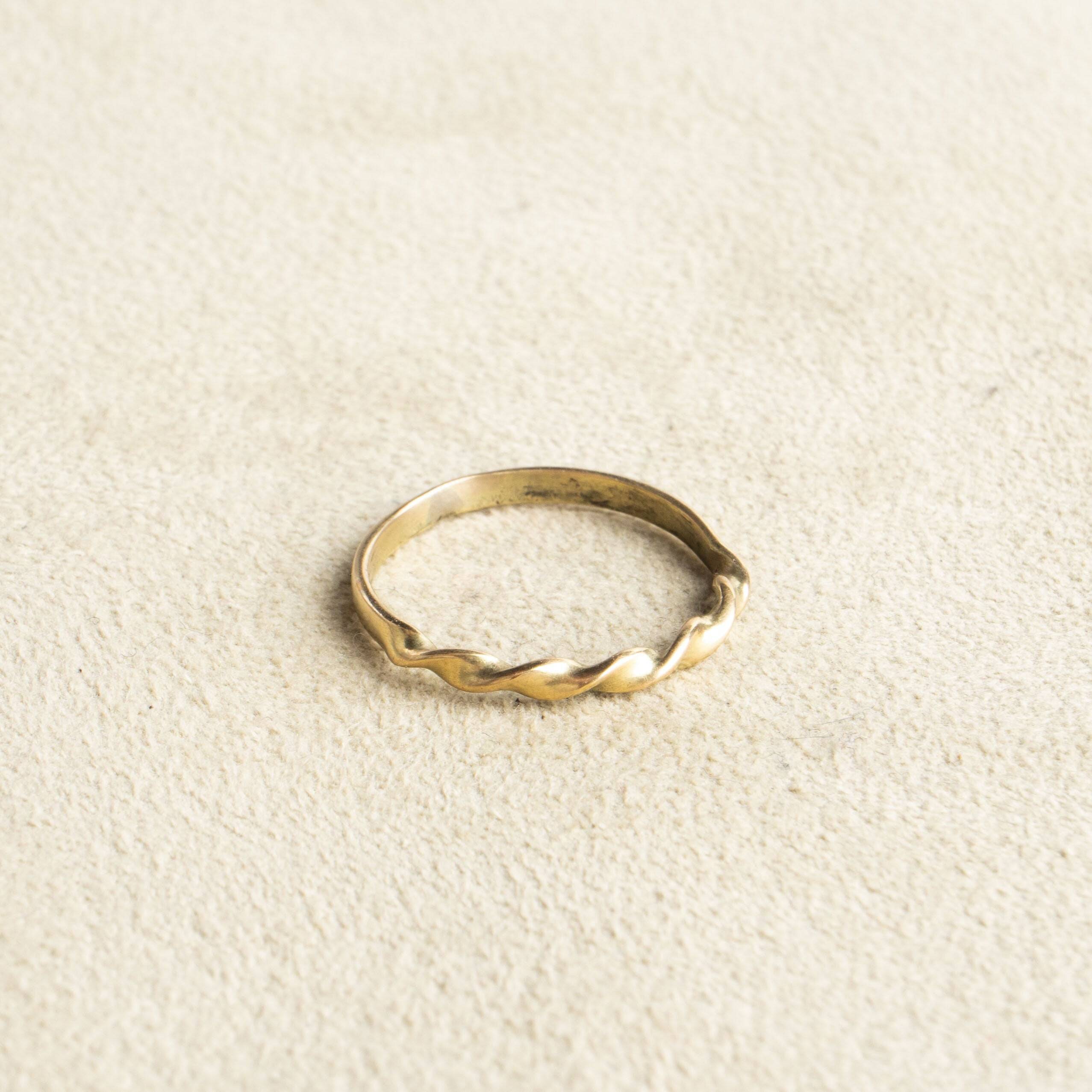 Feiner gedrehter Ring gold handgemacht - NooeBerlin