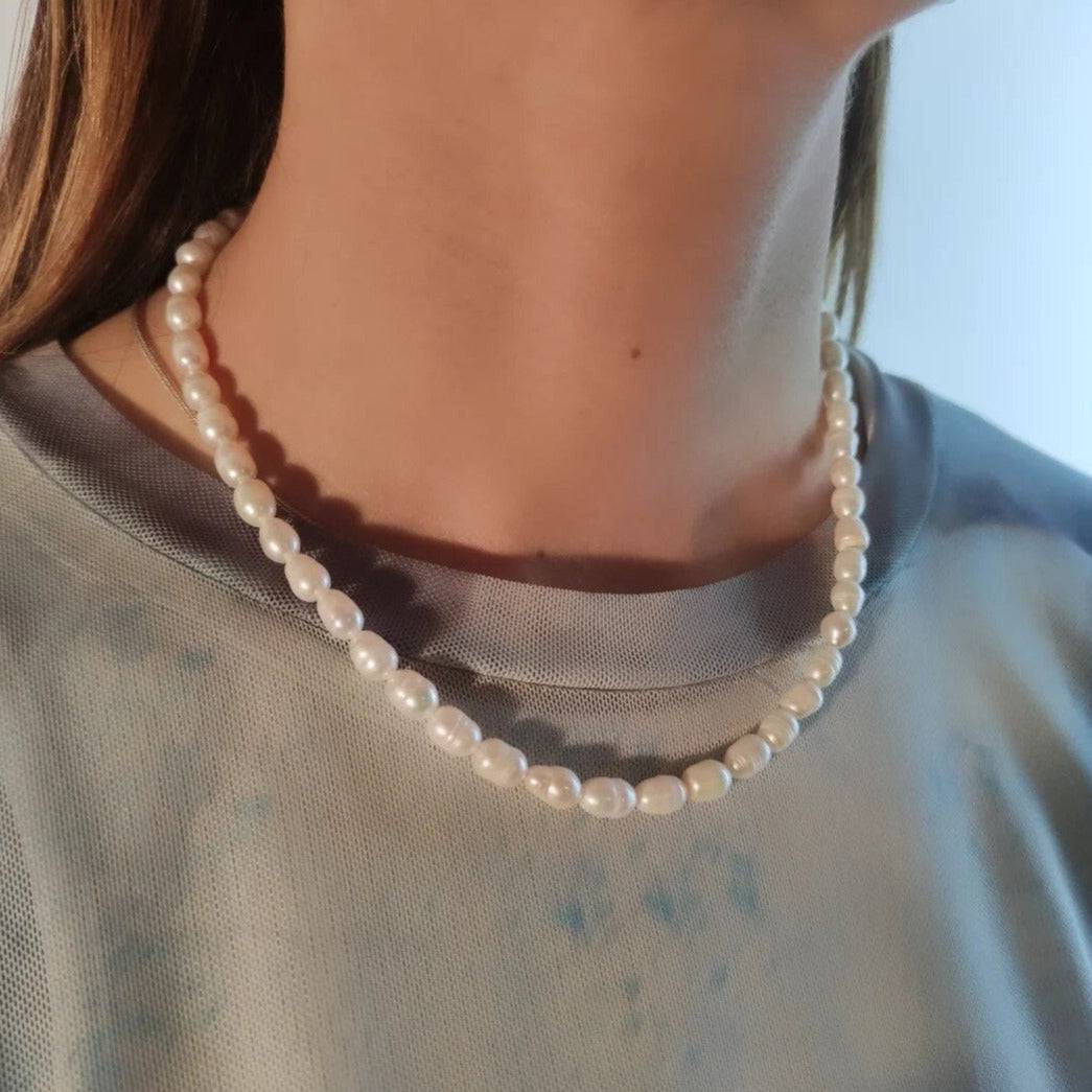 Perlenkette Choker Sommer Unisex - Kette mit Süßwassserperlen gold handgemacht - Geschenk - NooeBerlin