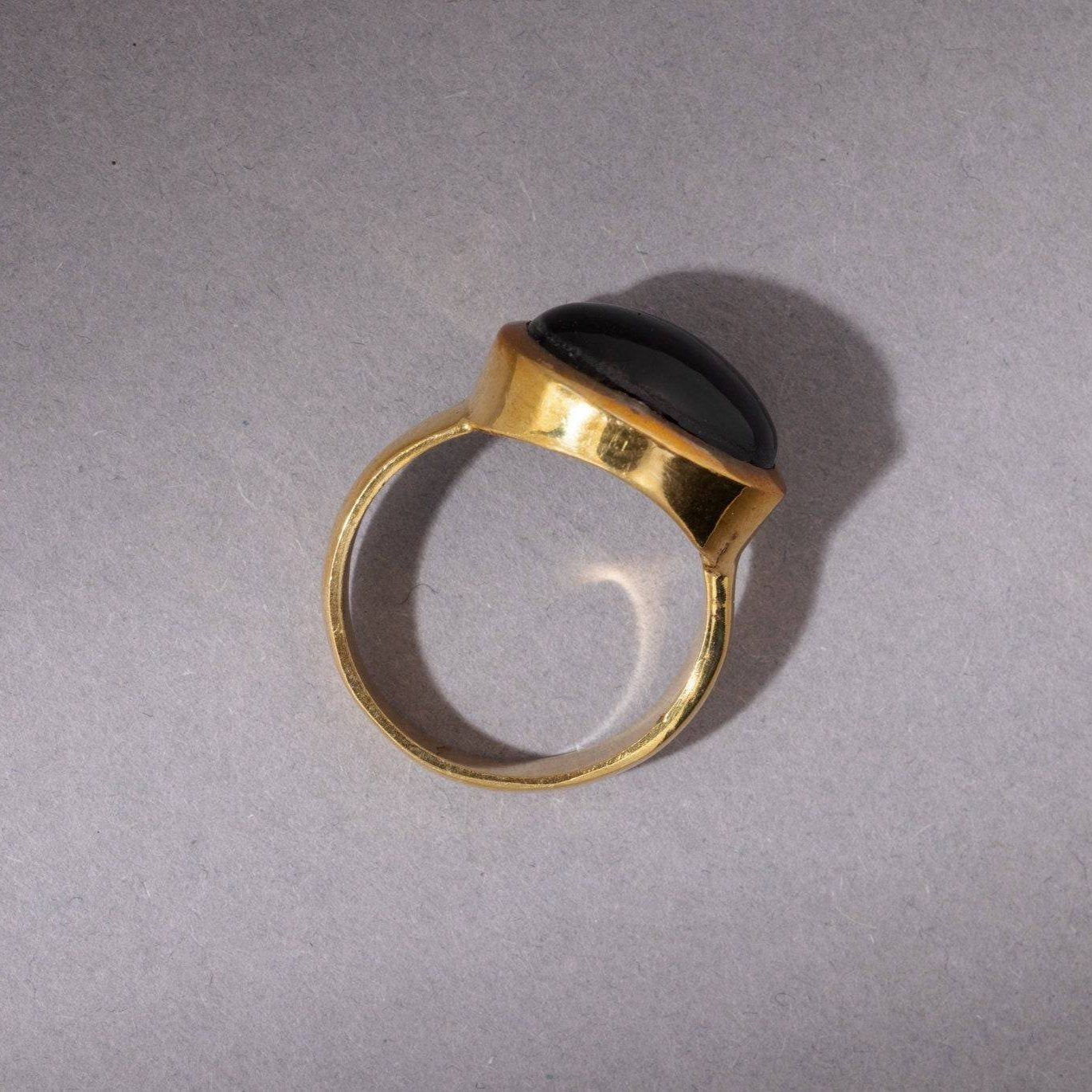 Großer schwarzer Onyx Ring oval - NooeBerlin